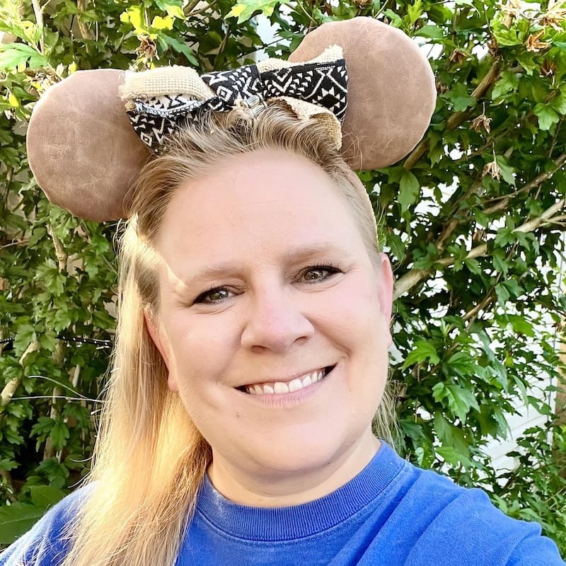 Chrystal Harris Travel Agent