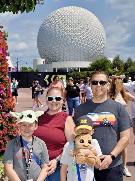 Chrystal Harris and family at Epcot Chrystal Harris and family at Epcot