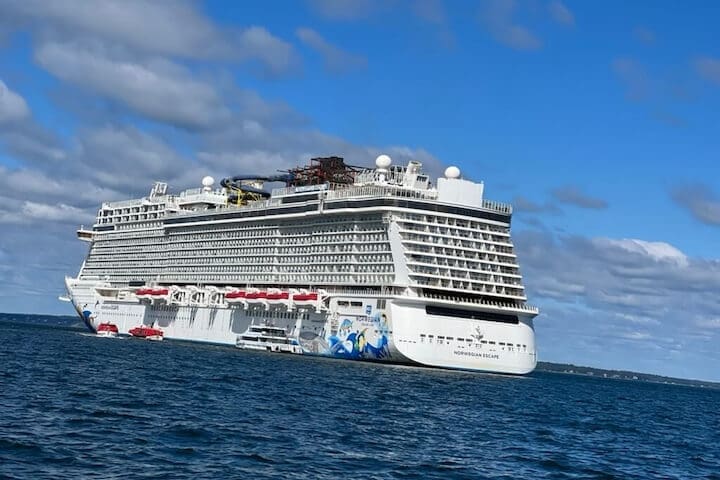 Melissa Barron Family Norwegian Cruise Line